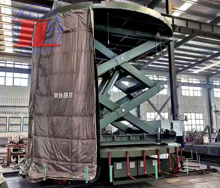 軍工監(jiān)測(cè)升降旋轉(zhuǎn)多功能車